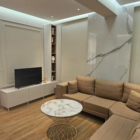 Eagle Nest Апартаменты Тирана